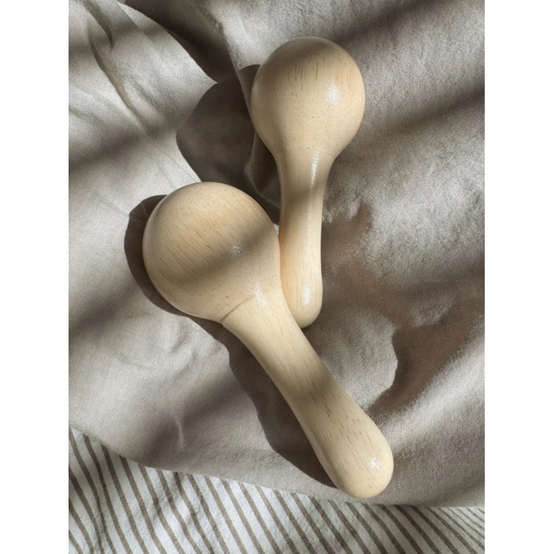2 Pcs Petit Baby Wooden Maracas
