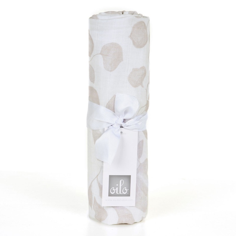Oilo Leaf Swaddle Blanket