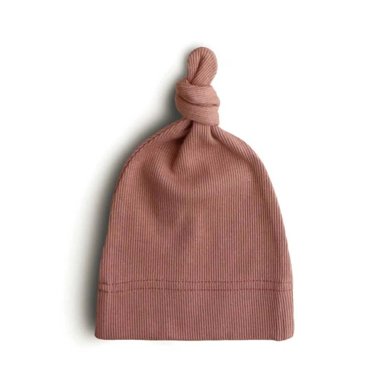 Mushie Ribbed Baby Beanie Cedar