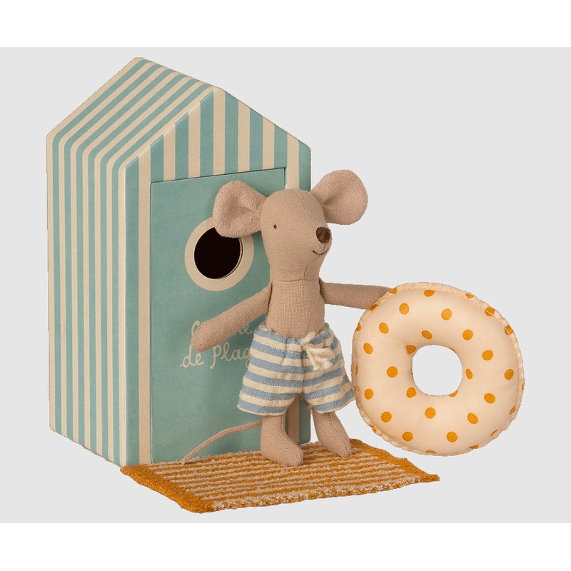 Beach Mice, Little Brother in Cabin de Plage