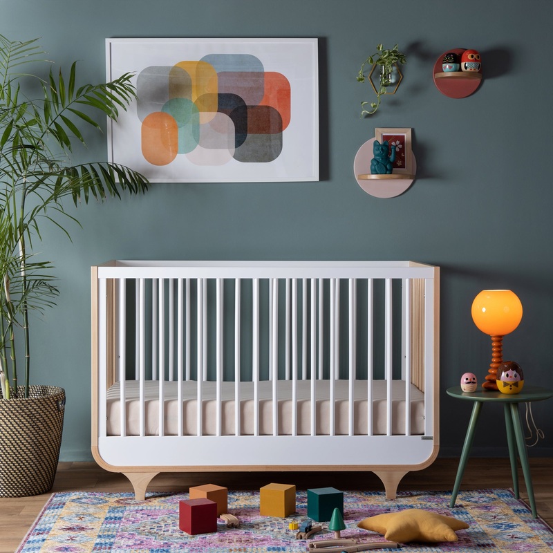 dadada Jolly 3-in-1 Convertible Crib White/Natural