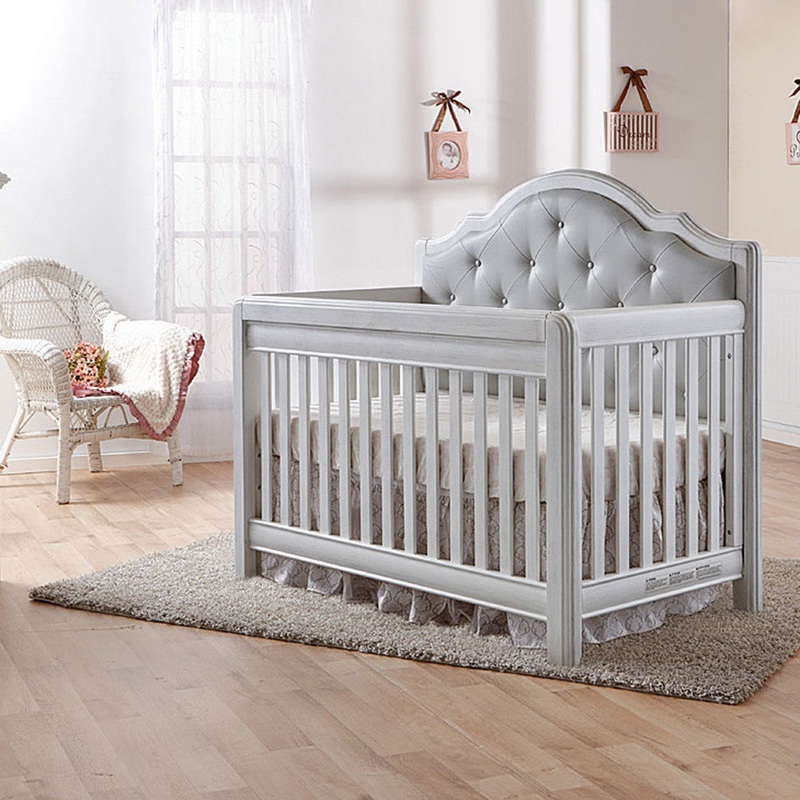 Pali Cristallo Convertible Crib Grey Leather