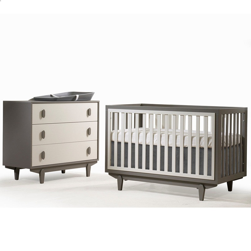 Tulip Tate Classic Crib and 3 Drawer Dresser XL Taupe / Latte
