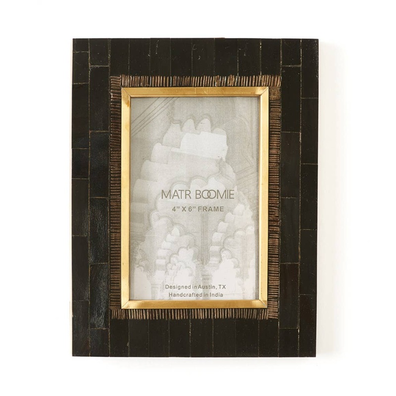 Andhera 4×6 Black Picture Frame – Carved Horn, Brass Inlay