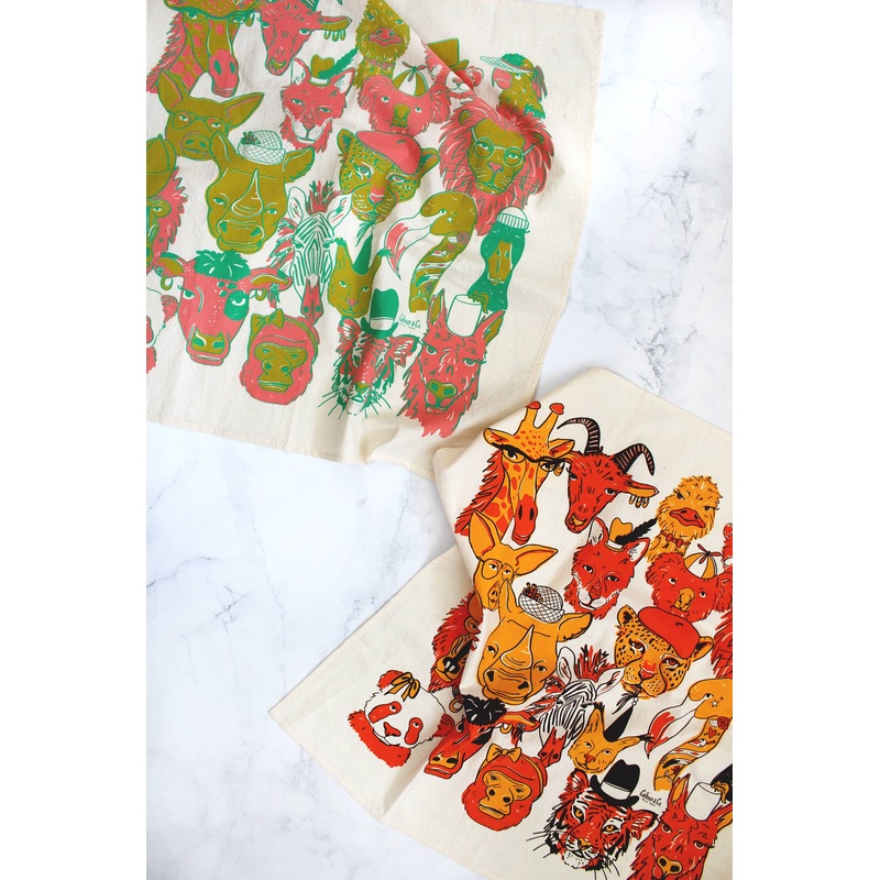 Zootopia – Animal Print Tea Towel Golden hour – Yellow Orange Brown