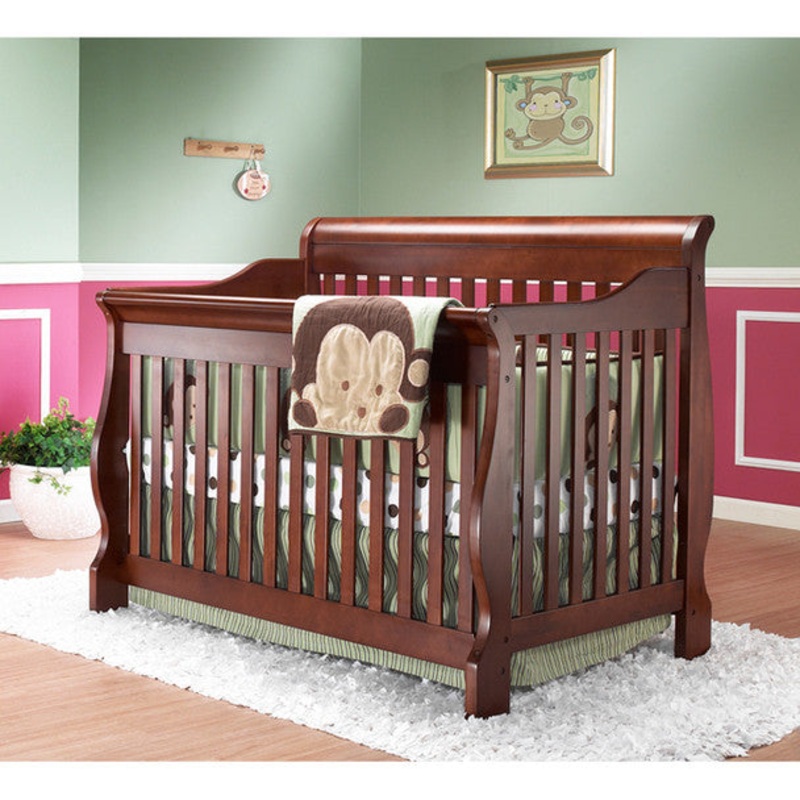 Sorelle Petite Elegance Collection Convertible Crib in Oak Cider