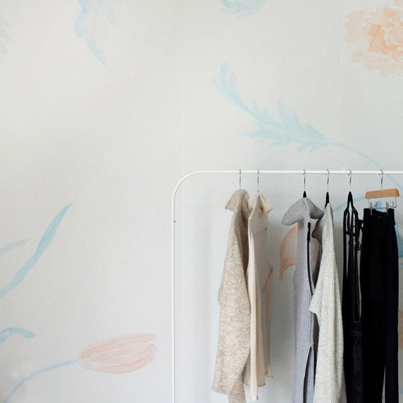 Dahlia Mural Traditional Wallpaper
