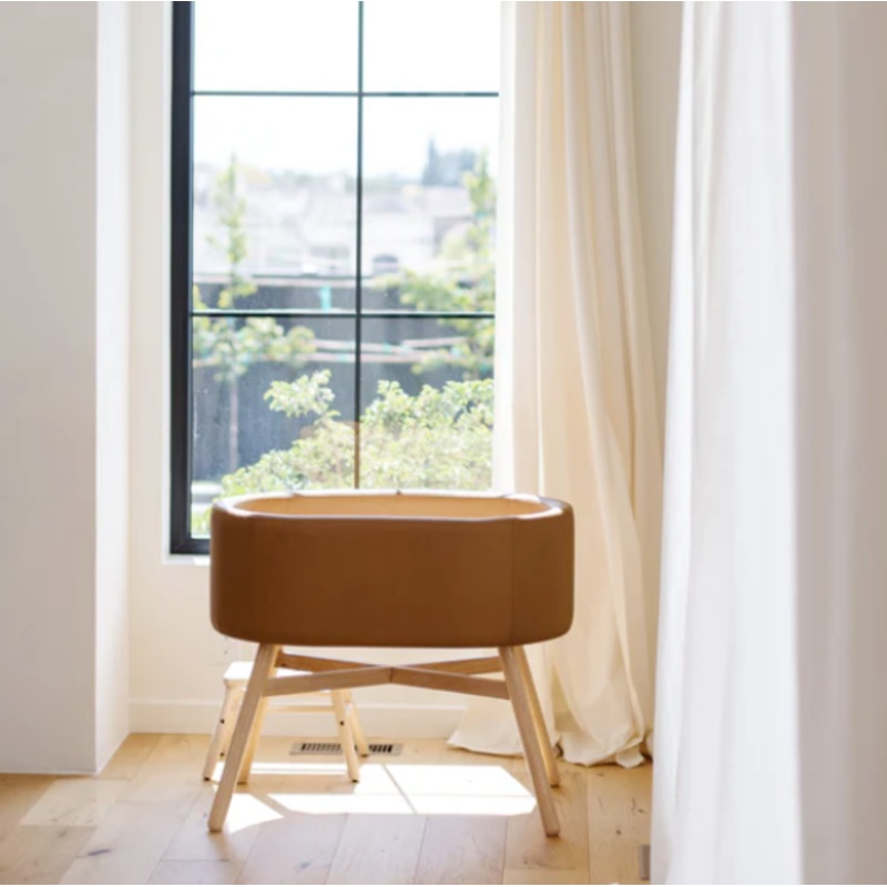 babyletto x GATHRE Hoop Bassinet Camel