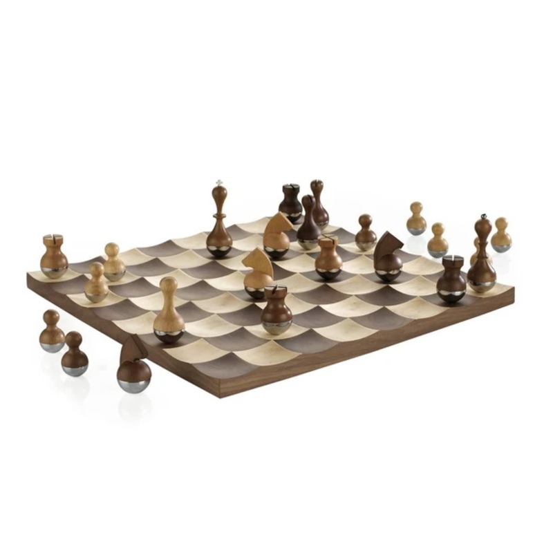 Wobble Chess Set
